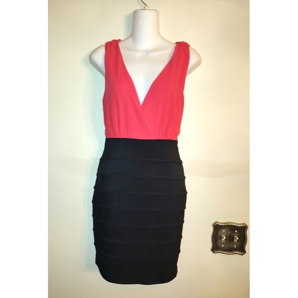 Y2K Women's Charlotte Russe Red Black V-Neck Flattering Bandage Dress Size S